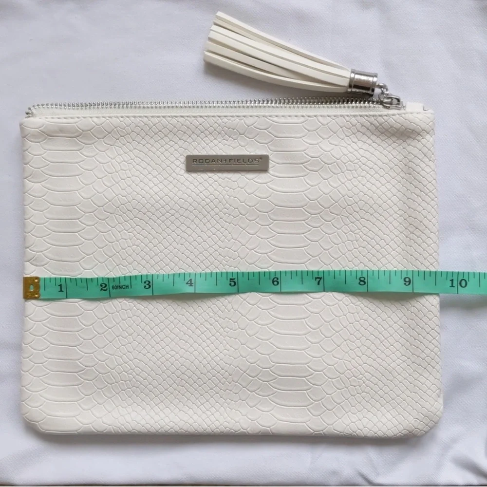 Rodan + Fields Clutch Set